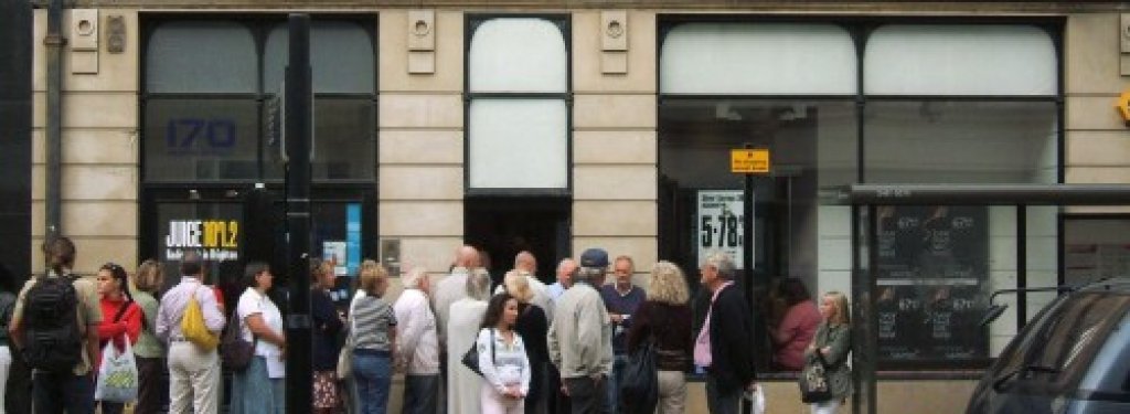 Northern_Rock_Queue1-e1404112960443