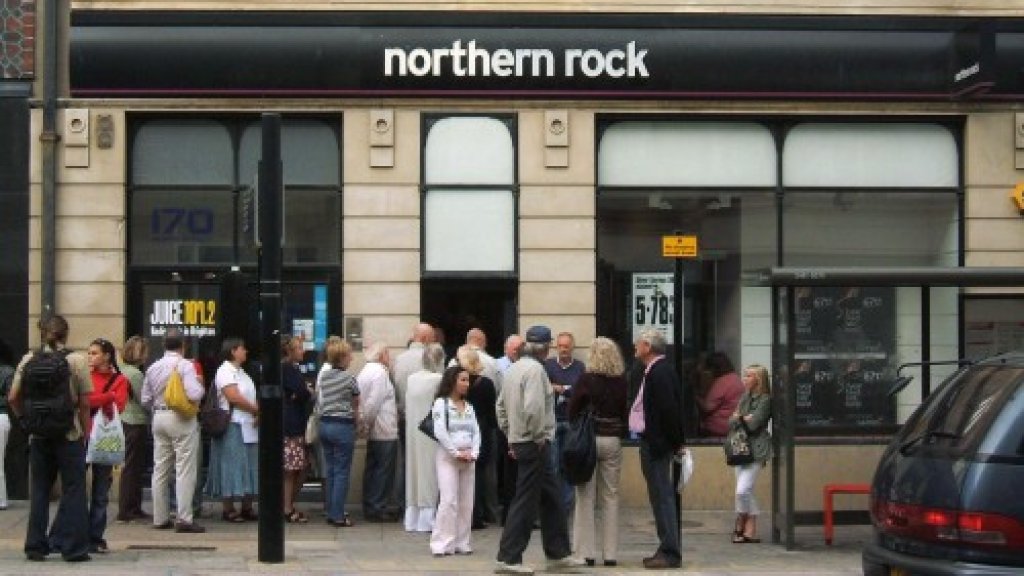 Northern_Rock_Queue1-e1404112960443