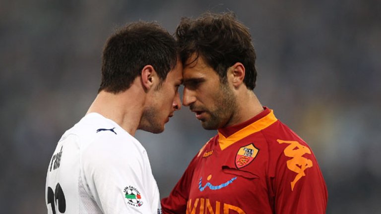 А и на терена не е спокойно.