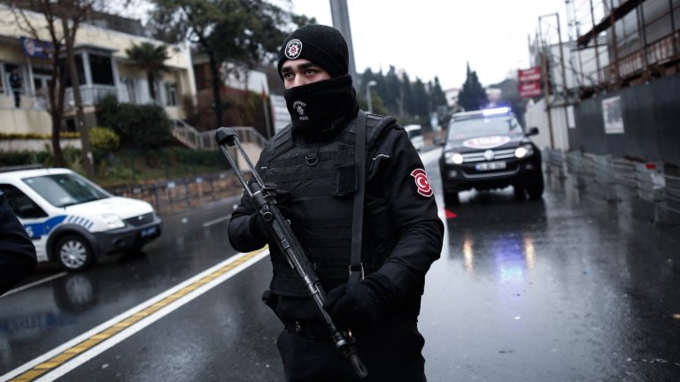 Ликвидирани са поне шестима предполагаеми терористи