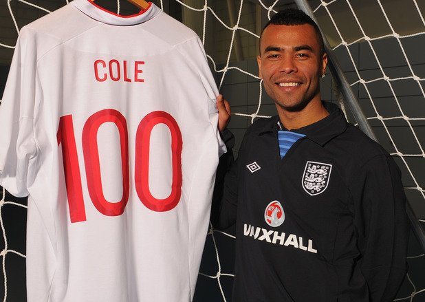 Ашли Коул
Коул е още един от тримата незадраскани. Изигра 107 мача за Англия за 13 години. Сега е в американския Лос Анджелис Галакси.