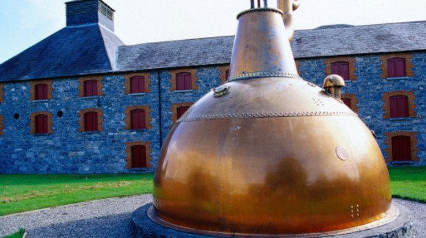 5. Уискито запазва вкусовите си качества в продължение на 100 години. Ако бутилката е отворена – цели 5 г.
