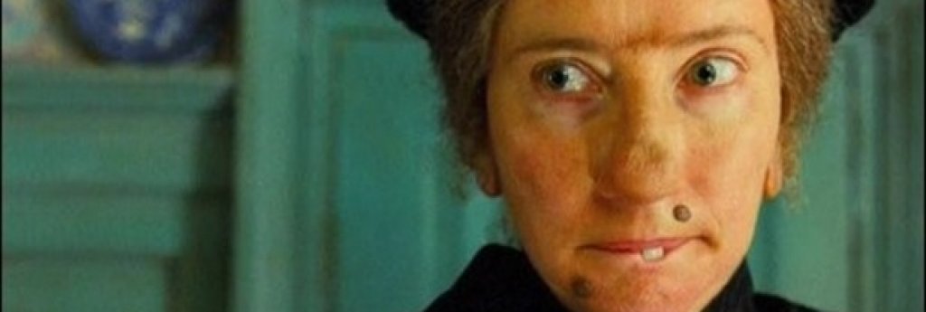 Ема Томпсън за „Бавачката Макфий: (Nanny McPhee)
Ема Томпсън не е най-красивата жена на света, но поне излъчва елегантност и чар. Но с фалшив зъб, бръчки, бенка, подпухнала кожа и грозна коса, бавачката Макфий от едноименния филм е просто страховита. Поклон за всеки актьор, който се осмели да изглежда така в детски филм!