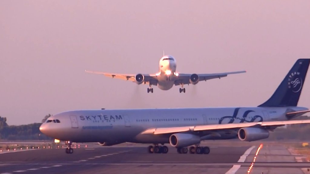 Boeing-767-300-crash-3