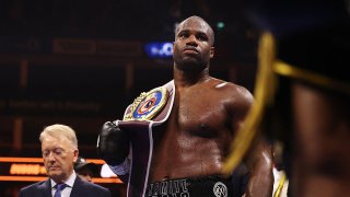 Дюбоа разби Уордли за пояса на WBO