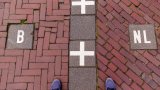 Баарле-Насау и Баарле-Хертог дори не са на границата между двете страни