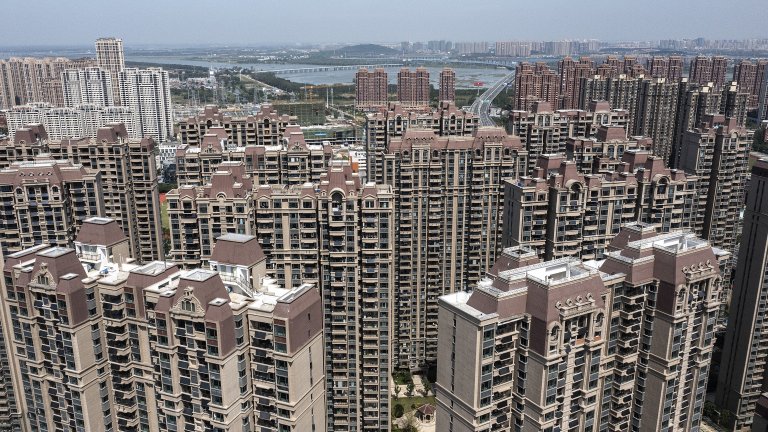 Crisis in China’s Real Estate Market: Excess of Vacant Apartments and Economic Damage