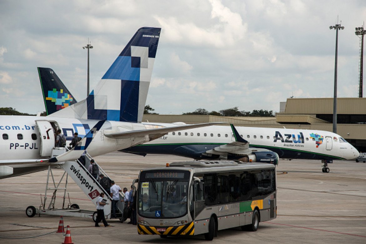 Топ 10 на най-добрите летища

7. Летище "Виракопос", Кампинас, Бразилия

Обща оценка: 8,39 от 10
Точност на полетите: 9,0
Качество на обслужването: 8,4
Отзиви на пасажерите: 5,7