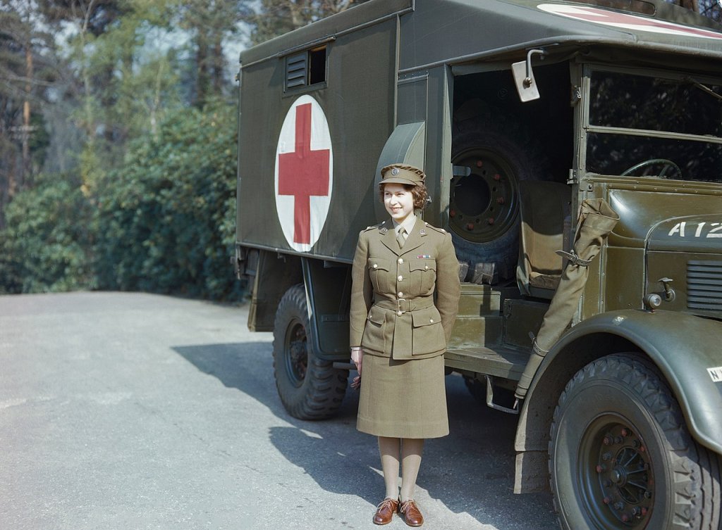 1280px-Hrh_Princess_Elizabeth_in_the_Auxiliary_Territorial_Service,_April_1945_TR2832