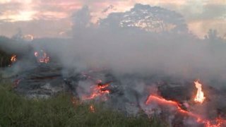 Kilauea-volcano-lava-jpg