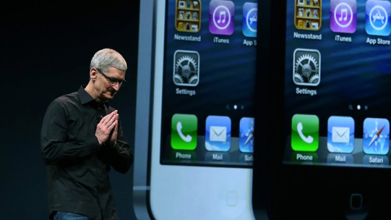Мнозина бяха скептични за бъдещето на Apple като законодател в света на смартфоните след кончината на Стив Джобс. Засега неговият наследник Тим Кук играе по-скоро на сигурно, а това в динамичните пазари рядко е ефективно.