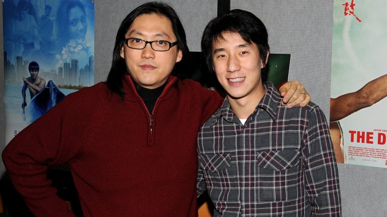 Джейси Чан (вдясно)Доста деца на знаменитости имат проблеми със закона, но Джейси дори стига до затвор. Синът на Джеки Чан излежава седем месеца затвор и заплаща 2000 юана глоба за притежание на дрога и склоняване към употреба. Всичко това се случва в период, в който самият Джеки е посланик на здравословния начин на живот без алкохол и наркотици.