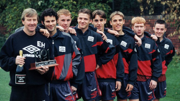 1990 г. Това са Бебетата на Фърги, които покориха света с Юнайтед. Снимката е култова, а за това поколение ще се снима и филм в Манчестър.