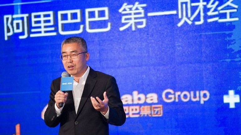 Президентът на СМС Риуганг Ли