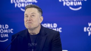 SpaceX счупи рекордите на Уолстрийт, след като излезе на борсата, а политици заговориха за данъци върху свръхбогатите