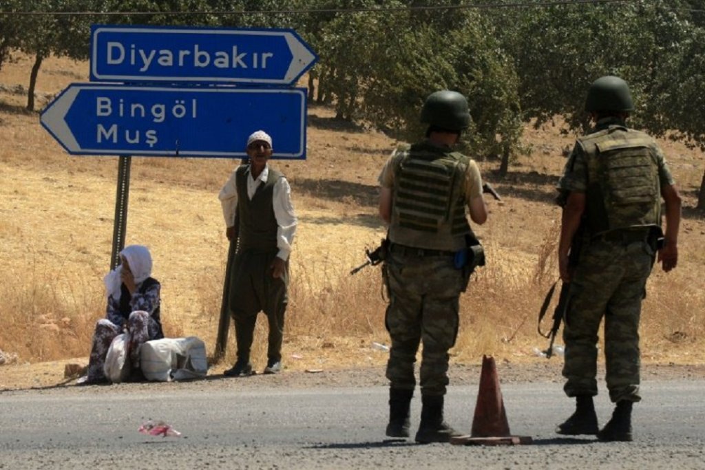 Turkish soldiers - Diyarbakir