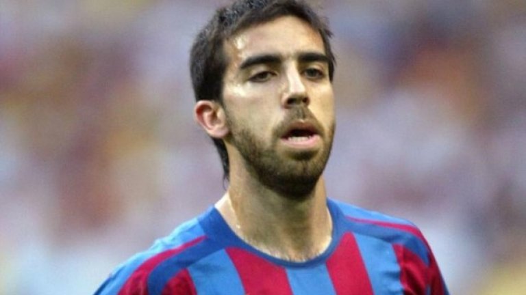 ОлегерНе е най-популярният играч от онзи отбор, но е колорит. Дипломиран магистър по икономика още като играч, автор на няколко книги за каталунската история и борба за независимост. Премина в Аякс след Барса през 2008-а, а след 2011-а се отказа от футбола, декларирайки, че играта вече не му носи удоволствие. Кандидат за депутат в парламента на Каталуня.