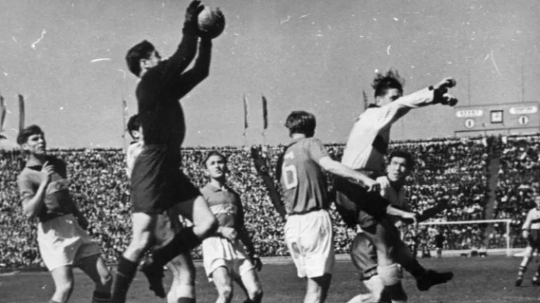 Само Яшин можеше да се мери с него, но се пропи и го убиха с бутилка в главата