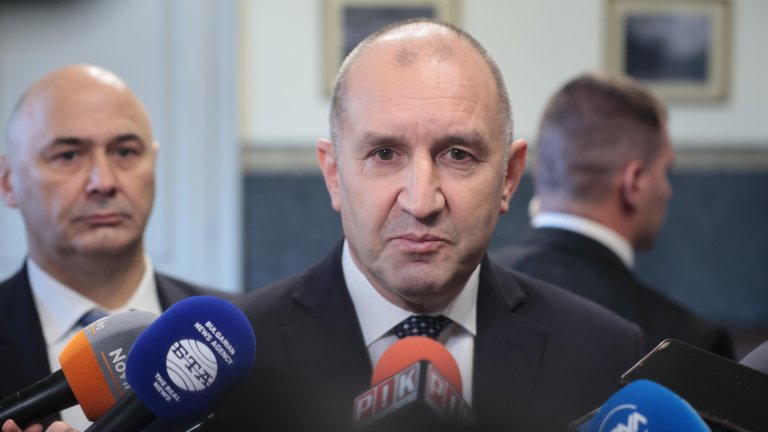 Радев припомни, че е важно да се сключи мир, за да се спре с жертвите и разрушенията