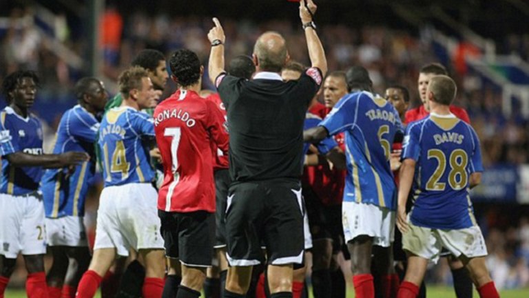 Как един червен картон през 2007-а превърна Кристиано в най-смъртоносния нападател в света