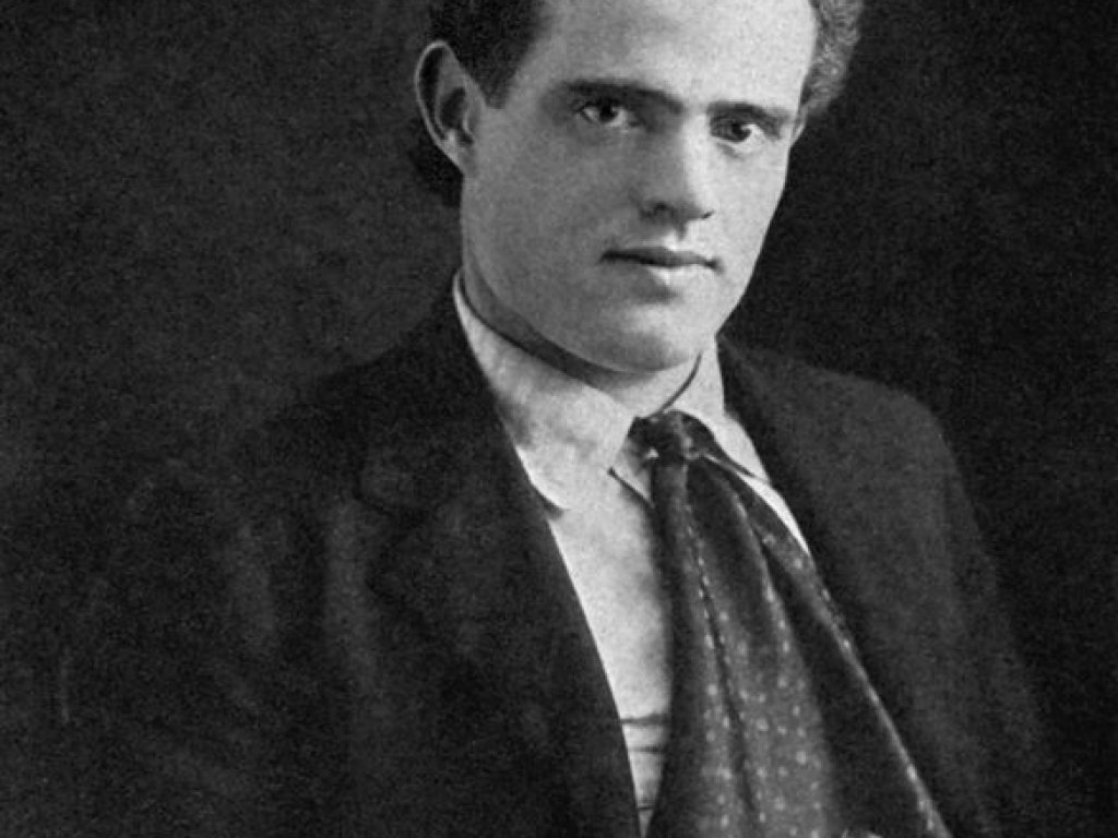 584px-Jack_London_young