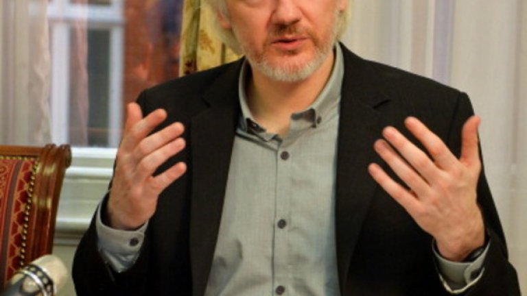 Австралиецът не даде повече подробности относно начина, по който ще излезе на свобода, но даде да се разбере, че съдебната му битка продължава.