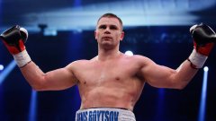 Трагедията на Руския Тайсън, който щеше да се бие с Кличко и Фюри, но ужасяващо падане го превърна в инвалид