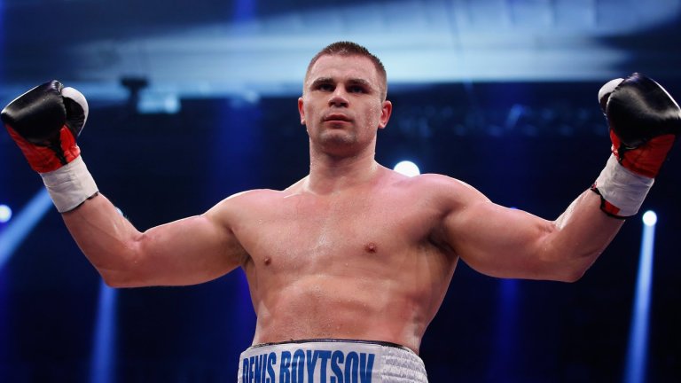 Трагедията на Руския Тайсън, който щеше да се бие с Кличко и Фюри, но ужасяващо падане го превърна в инвалид