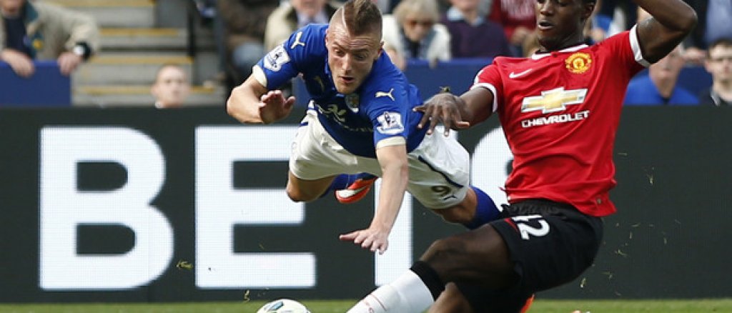 Тайлър Блекет, дебютира на 16 август 2014 срещу Суонзи във Висшата лига
Беше под наем в Селтик, а това лято премина в Рединг.