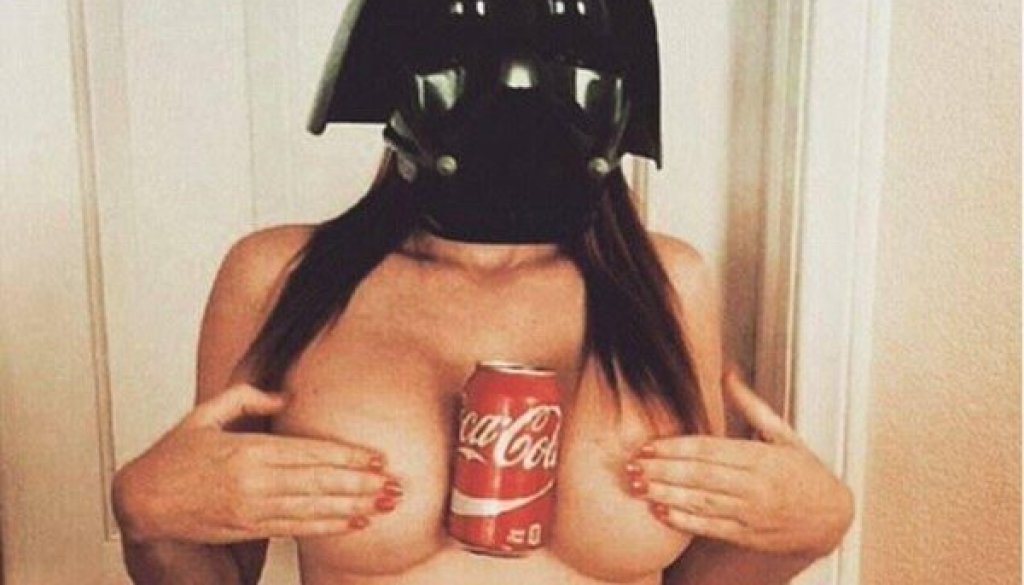 #HoldACokeWithYourBoobsChallenge