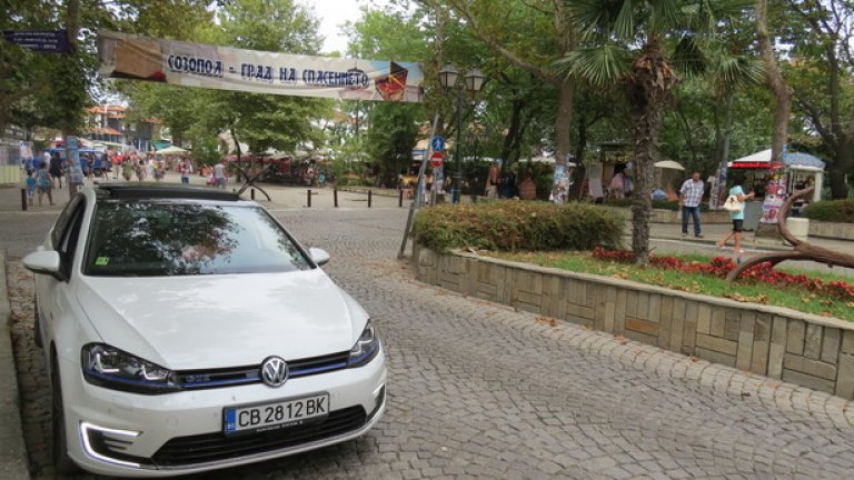 Морето му отива: защото е бял, защото е нежен, защото е бърз, и защото не замърсява природата