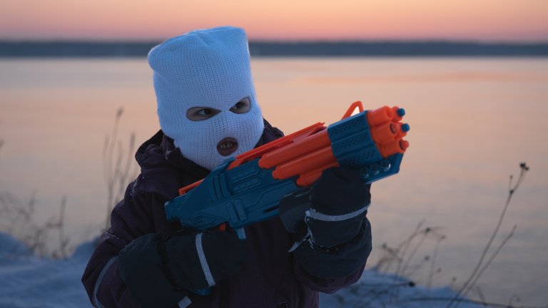 Въоръжени на игра