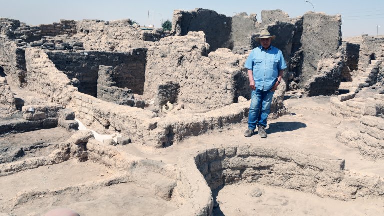 Страната се опитва да популяризира отново своето древно историческо и културно наследство и да съживи икономиката си