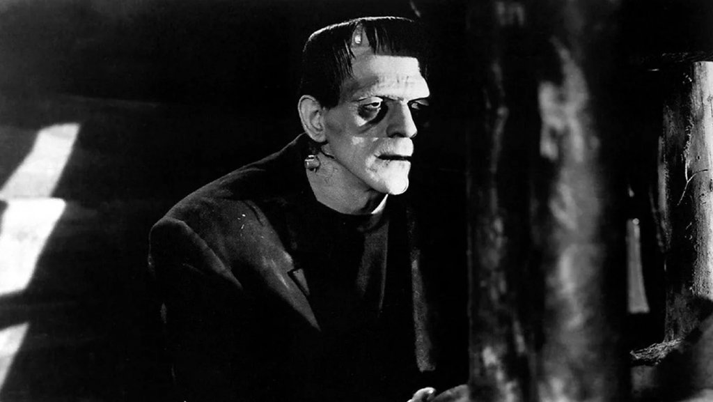 8. Frankenstein / "Франкенщайн" - Джеймс Вейл (1931 г.)
Адаптация на романа на Мери Шели от 1818 г., "Франкенщайн" е великолепен пример за филм за чудовища. Образът на чудовището на Франкенщайн, създаден от Борис Карлоф, и до ден днешен е икона на стария холивудски хорър, който винаги ще бъде разпознаваем.