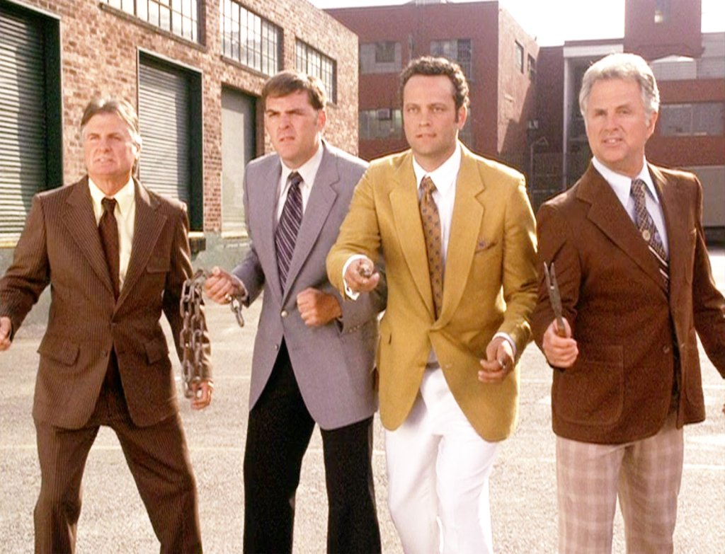 Отново през 2004-а Винс се снима и в комедията на Уил Феръл Anchorman: The Legend of Ron Burgundy или както е преведена „Новинарят“. Близо 10 години по-късно той се върна в ролята си и за втората част на комедията. 