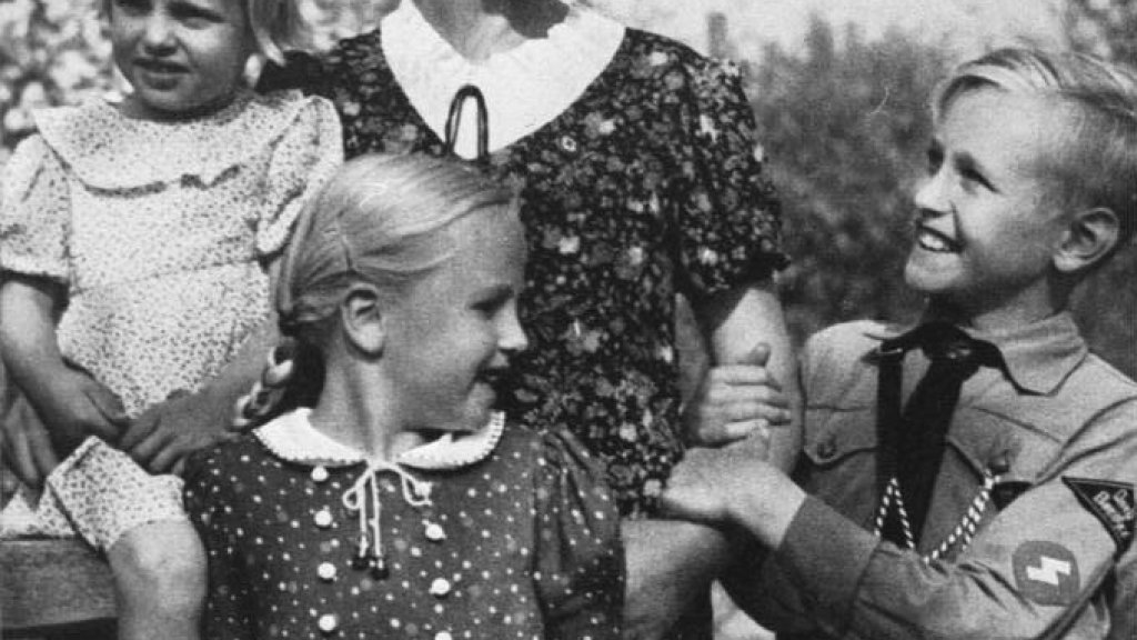 Mutter mit Kindern