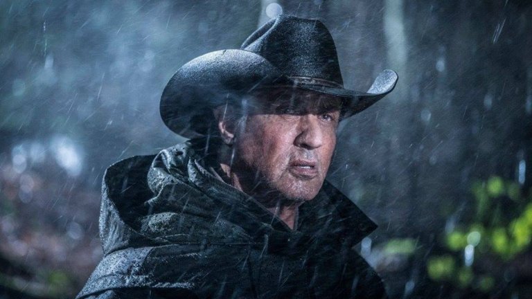 Rambo 5: Last Blood

Последното приключение на Джон Рамбо изпраща ветерана Силвестър Сталоун на битка срещу мексикански картел, а България беше една от основните снимачни локации. Плановете за нов епизод от екшън-сагата датират още от преди 10 години, когато излезе режисираният от Сталоун филм. Премиерата му се очаква към есента на 2019 г.