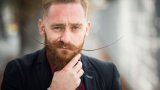 Най-странните неща, които хората са застраховали - от мустаци до срещи с извънземни