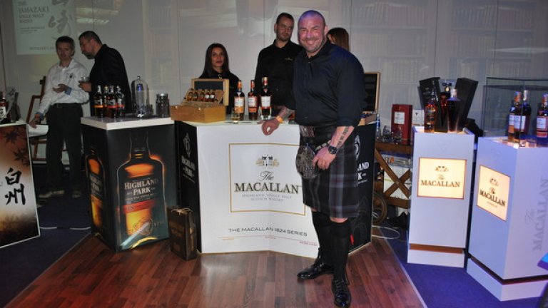 Кариерата на Мартин Марквърдсен в алкохолната индустрия започва преди повече от 25 години, като преминава през всички процеси в производството на шотландско уиски. 