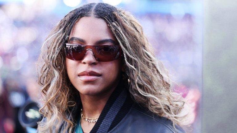 "Тя разбира музиката по начин, по който останалите хора не могат", обяснява Джей Зи