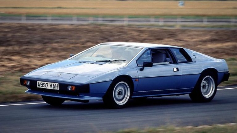 Между 1975 и 1987 са произведени 4700 бройки Lotus Esprit