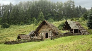 1280px-Celtic_settlement-Open-Air_Archaeological_Museum_Liptovska_Mara_-_Havranok,_Slovakia_1