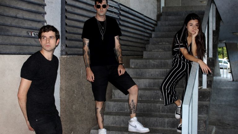 Robbers on Parole вече имат два сингъла зад гърба си, а през декември се очаква и третият.