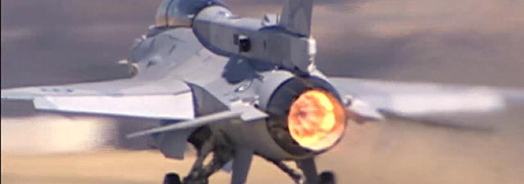 136329002310413958601301197_f16_in_battle