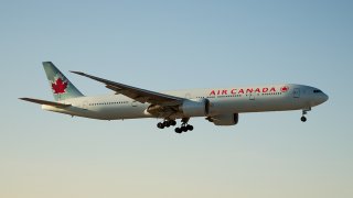 Air_Canada_Boeing_777-300ER