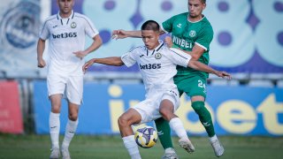 Бивш халф на Славия се сбогува с "лъвовете"