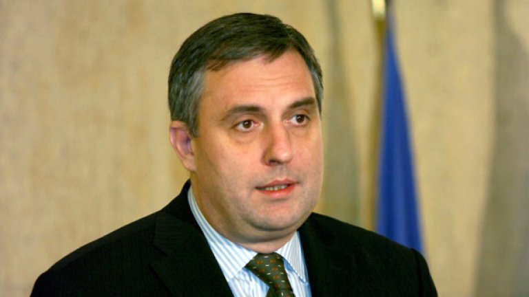 Калфин срещу ранното пенсиониране на полицаите