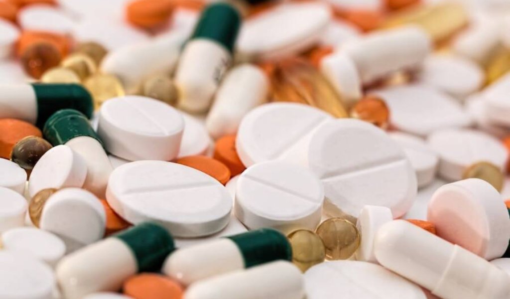 pile-of-pills