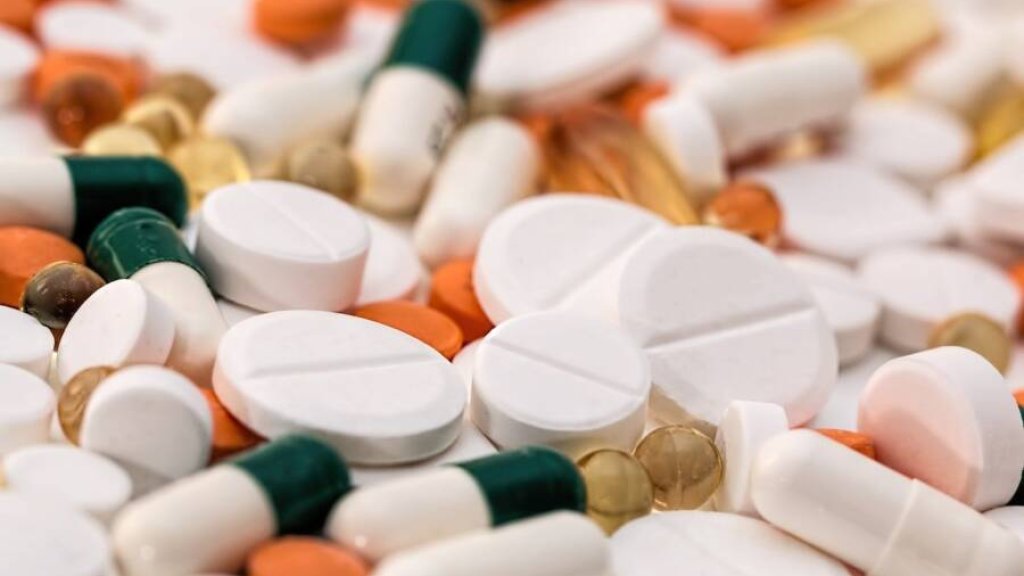 pile-of-pills