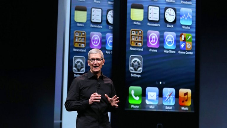 16. iPhone 5
Първият телефон на Apple, който счупи стандарта на iPhone за размер на дисплея от 3,5 на 4 инча, излезе на пазара през 2012 г. Производството му продължи само 12 месеца, а по света бяха продадени над 70 млн. бройки от iPhone 5.